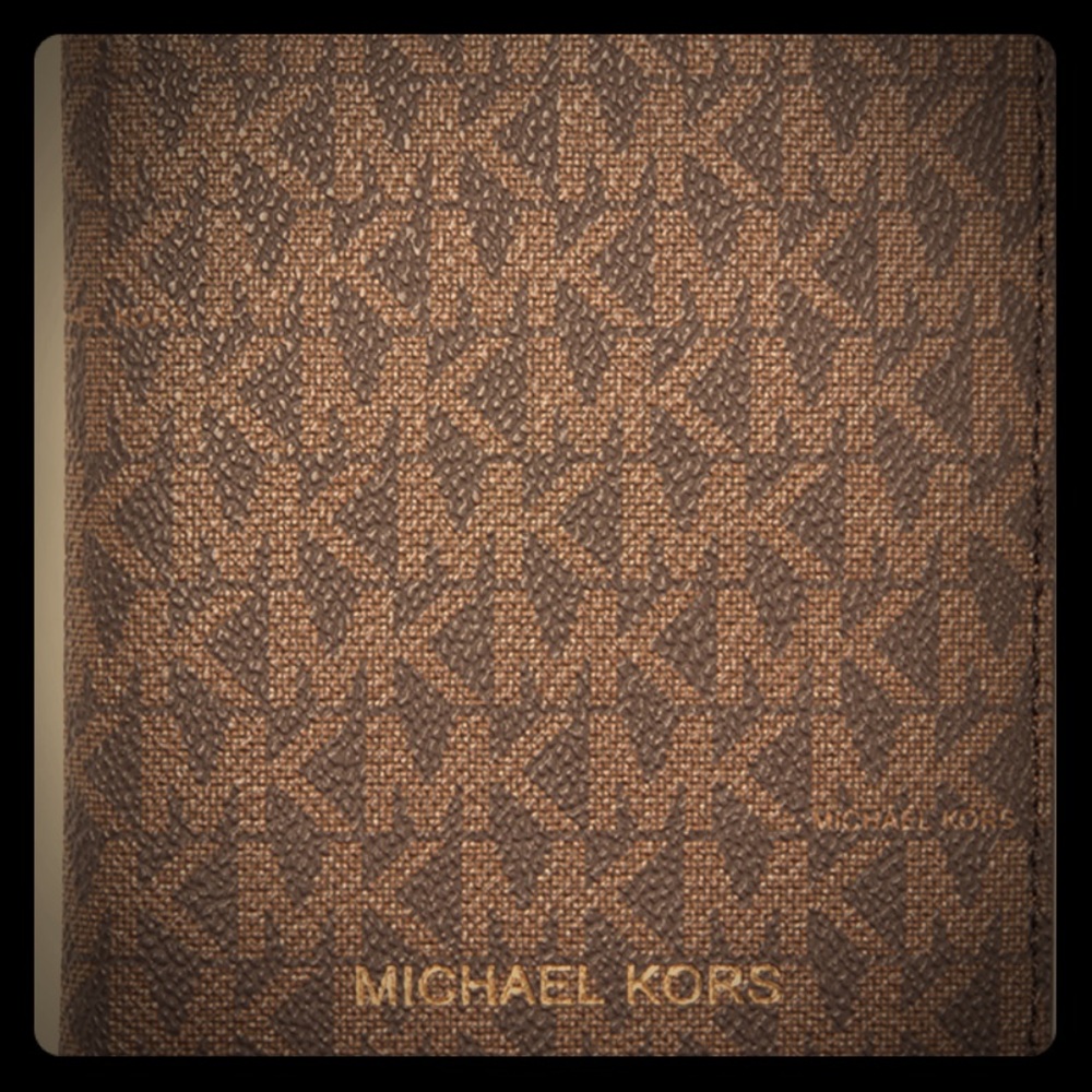 Michael Kora Bedford travel passport wallet
